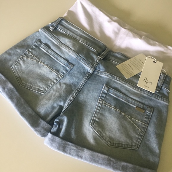 NWT RIPE womens S maternity denim shorts light wash over tummy waistband stretch - Picture 7 of 16